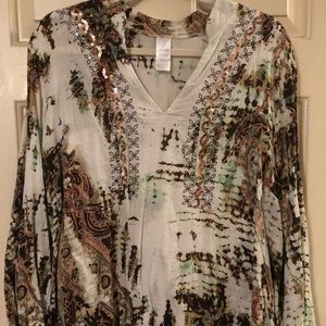 Awesome Top with Subtle Sequin Embellishments! 1X